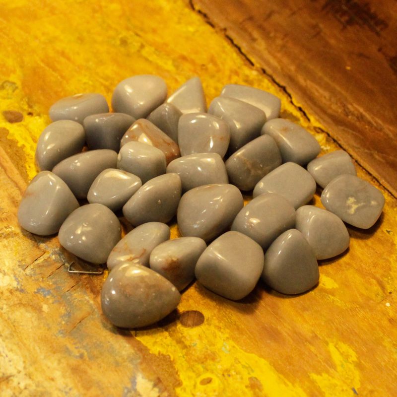 Премиум полирани камъни - ангелит