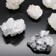 Клъстъри От Бял Апофилит 20-30мм