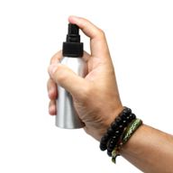 100 ml алуминиева бутилка с черна пръскалка