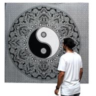 Черно-бяла двуслойна памучна покривка за легло и стенно украшение - Ying yang