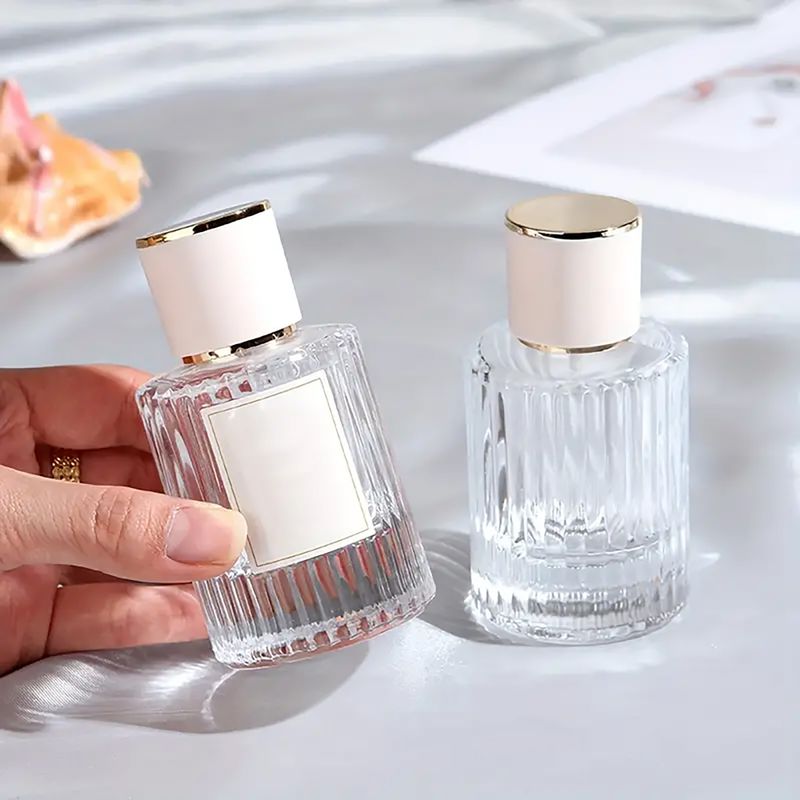 Пудрено синьо - 30ml кръгла набраздена бутилка, спрей и капачка