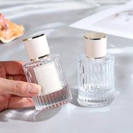 Пудрено синьо - 30ml кръгла набраздена бутилка, спрей и капачка
