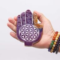 Поставка за Тамян от Стеатит "Hamsa" (средна големина) - 13x9см - Цветето на Живота