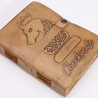 Checkmate книга - светло кафява - 200 страници с неравни краища - 20x15 см