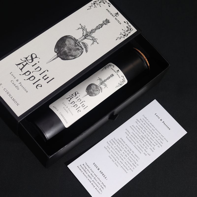 Sinful Apple ритуална карта за заклинание до свещта