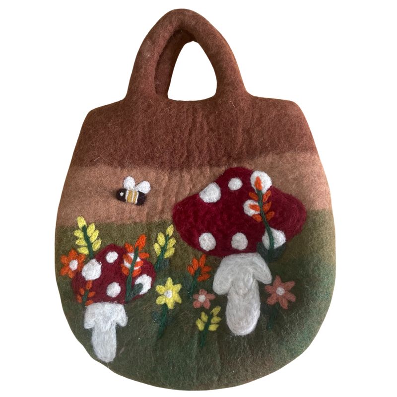 Филцована чанта Гъбена градина - 35x27 см