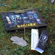 "Банджара" Буда - Подаръчен Комплект Ароматни Пръчици - 12 Кутии по 6 Пакета