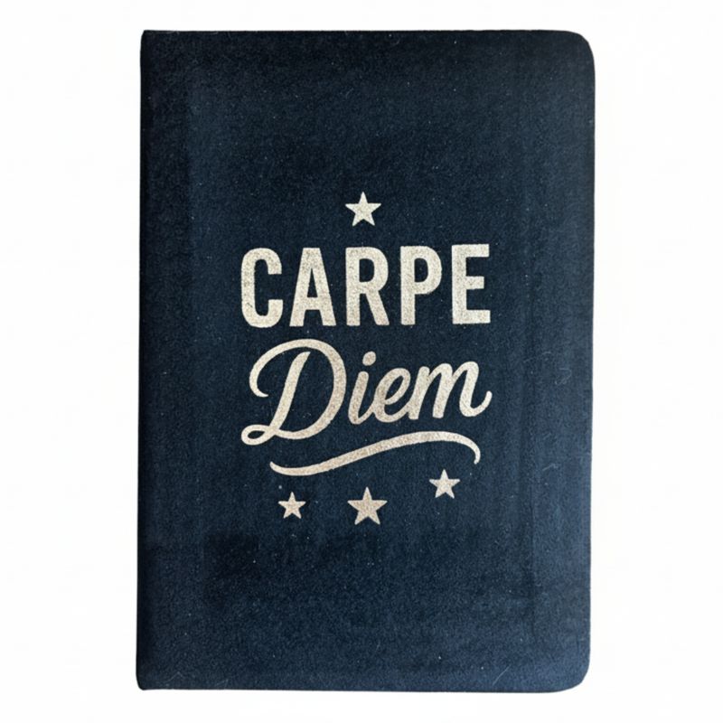 Черна кадифена тетрадка - 80 страници - Carpe Diem
