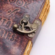 Кожен Дневник „Книгата на Неразказаните Истории“