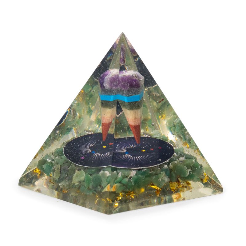 Med Organite Pyramids 7x6 см - Pendulum - зелени авантюринови парчета