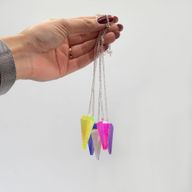 Шестоъгълен маятник - Аврора кристал светло зелено - 4 см