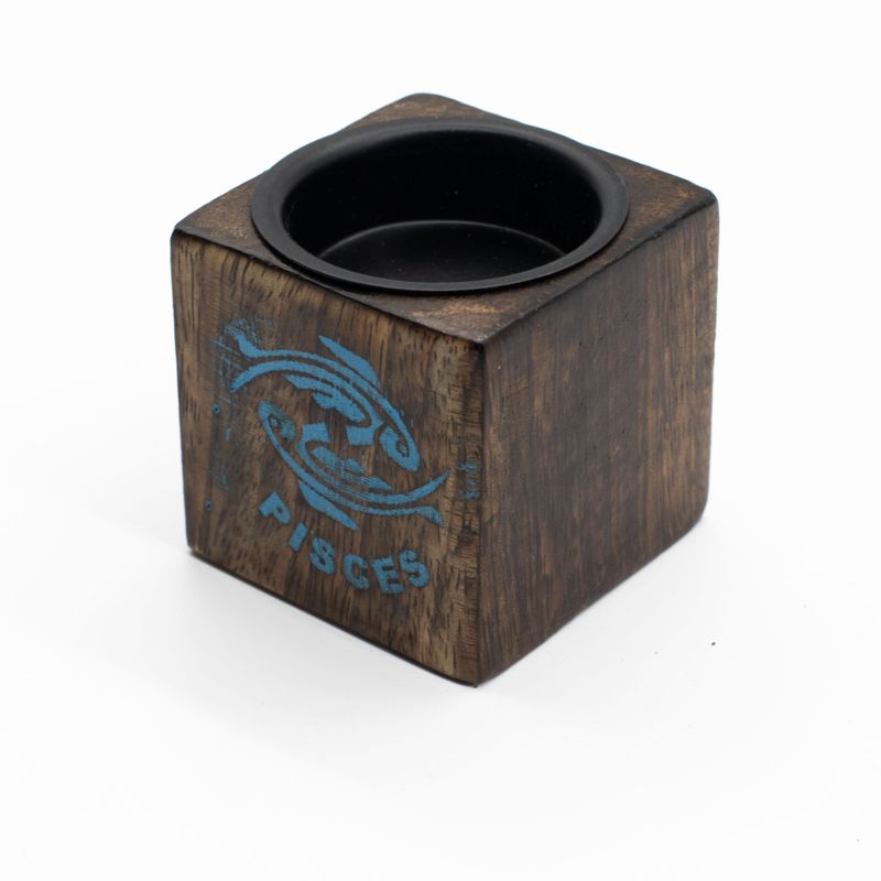 Дървен Свещник Куб Зодиак - 5x5x5 см