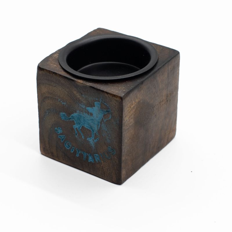 Дървен Свещник Куб Зодиак - 5x5x5 см