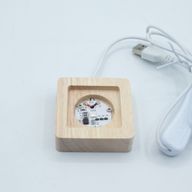 6 см Квадратна Дървена USB LED Поставка – Многоцветна