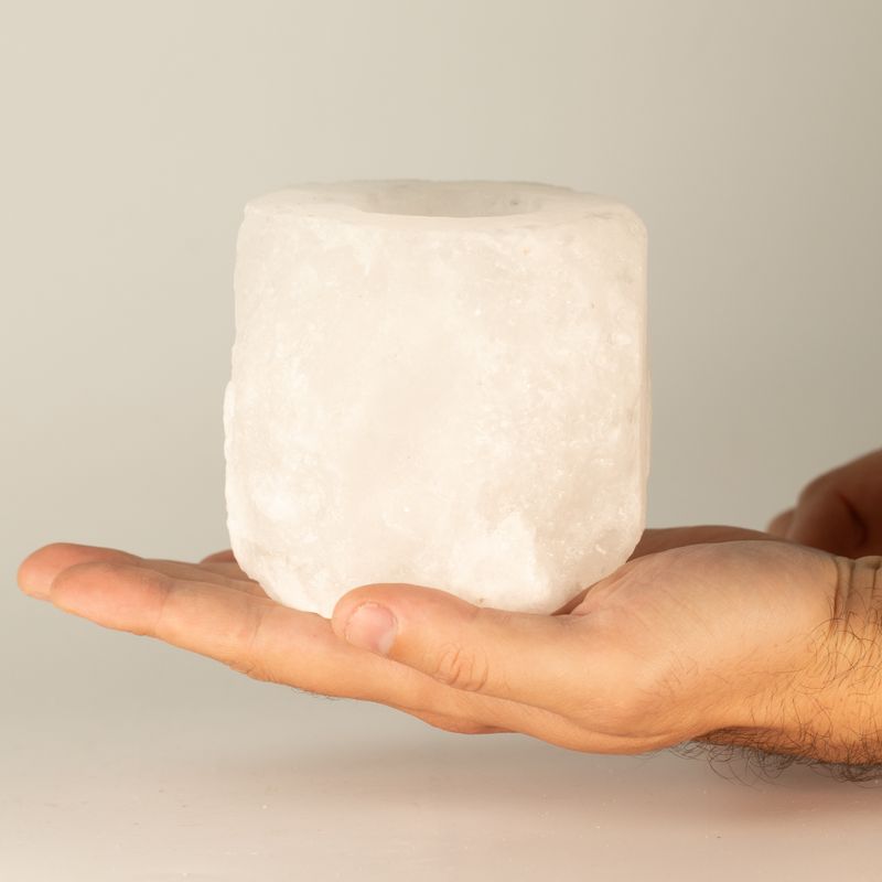 Свещник от хималайска сол Crystal Rock 600–800 г