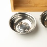 PAW купички за храна - големи, двойни купички от неръждаема стомана (201) в дървена стойка - 2x13 см