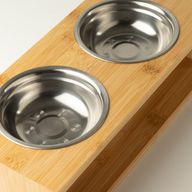 PAW купички за храна - големи, двойни купички от неръждаема стомана (201) в дървена стойка - 2x13 см