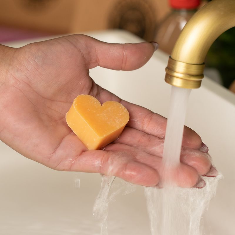 Heart Guest Soaps - портокал и топъл джинджифил