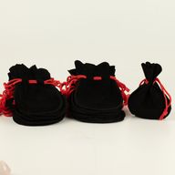 Качествена готическа кръгла кадифена торбичка - черна 12x8 см