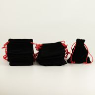Качествена кадифена торбичка - черна 10x12 см