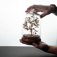 Градина под стъклен купол със скъпоценни камъни - Седем чакри и LED светлини - 200 броя чипс камъни